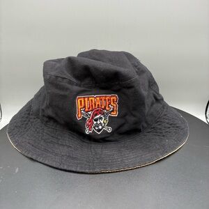 Pittsburgh Pirates BWM Bucket Hat Reversible Black Beige MLB O/S